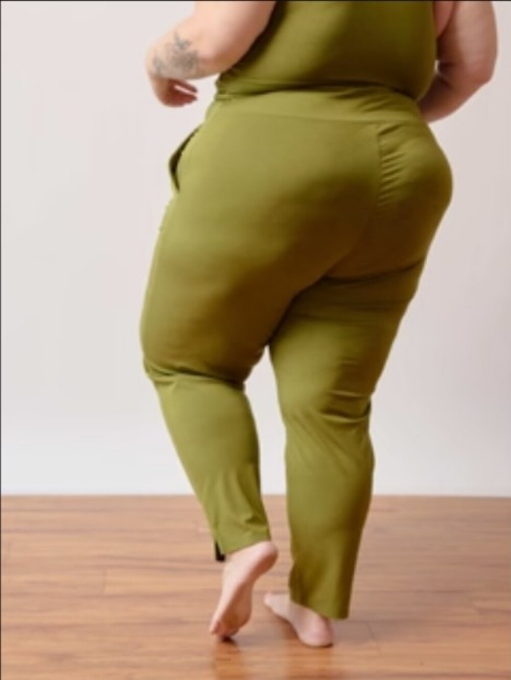 Free Label Avocado Monday Pant | 3X